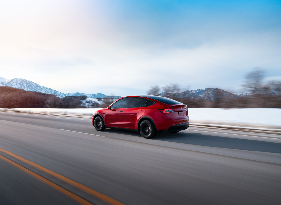 Tesla reduce prețurile, Model Y și Model 3 de la 42990 €